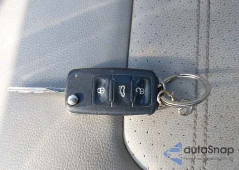 2015 Volkswagen Passat 1.8T Sport из США, поврежденный, VIN 1VWBS7A38FC078387